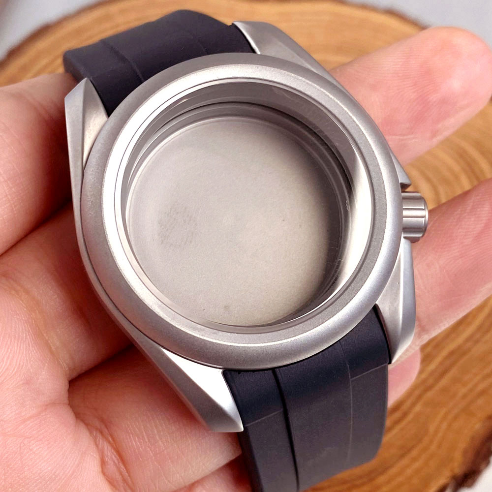 Caja de reloj militar de titan - Field Watch Military reseña y precio