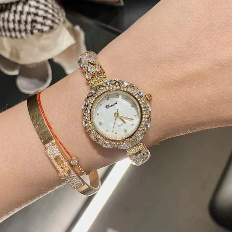 Exquisito y elegante reloj de  - Luxury Watch Value reseña y precio